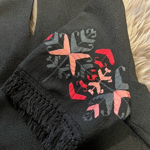 Black crop top - Picture 4 of 5